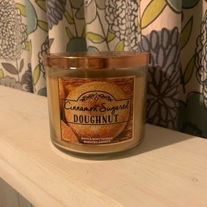 Bath & Body Works Cinnamon Sugared Donut